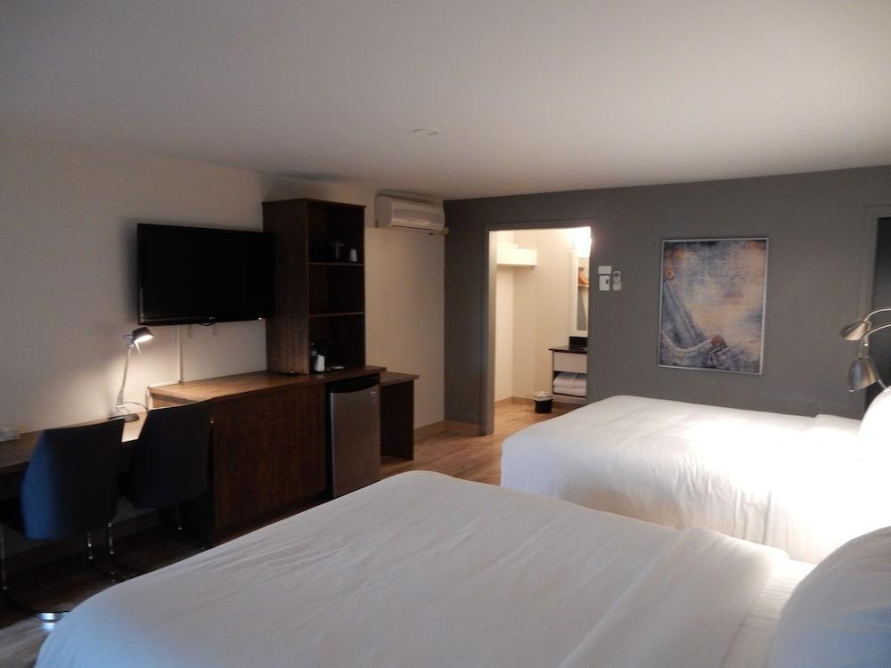 Dannys Hotel Suites; Surestay Collection By Best Western Beresford Екстериор снимка