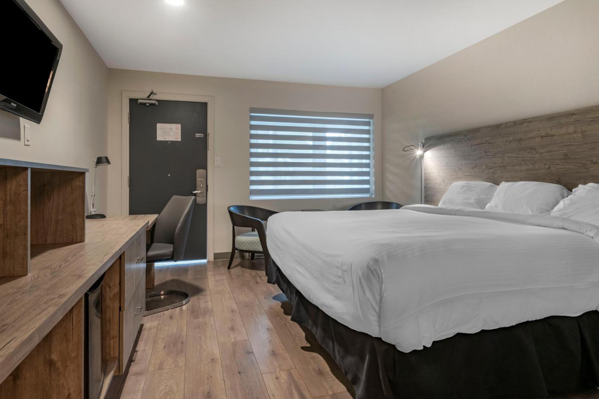Dannys Hotel Suites; Surestay Collection By Best Western Beresford Екстериор снимка